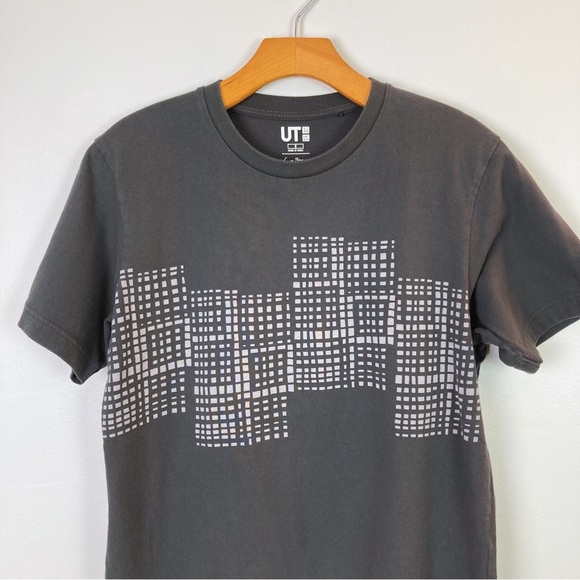 Uniqlo x George Sowden Gray Geometric T-shirt Small - Picture 3 of 6